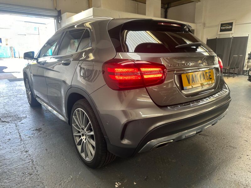 MERCEDES-BENZ GLA CLASS