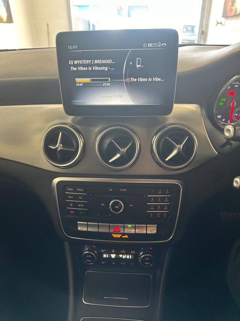 MERCEDES-BENZ GLA CLASS
