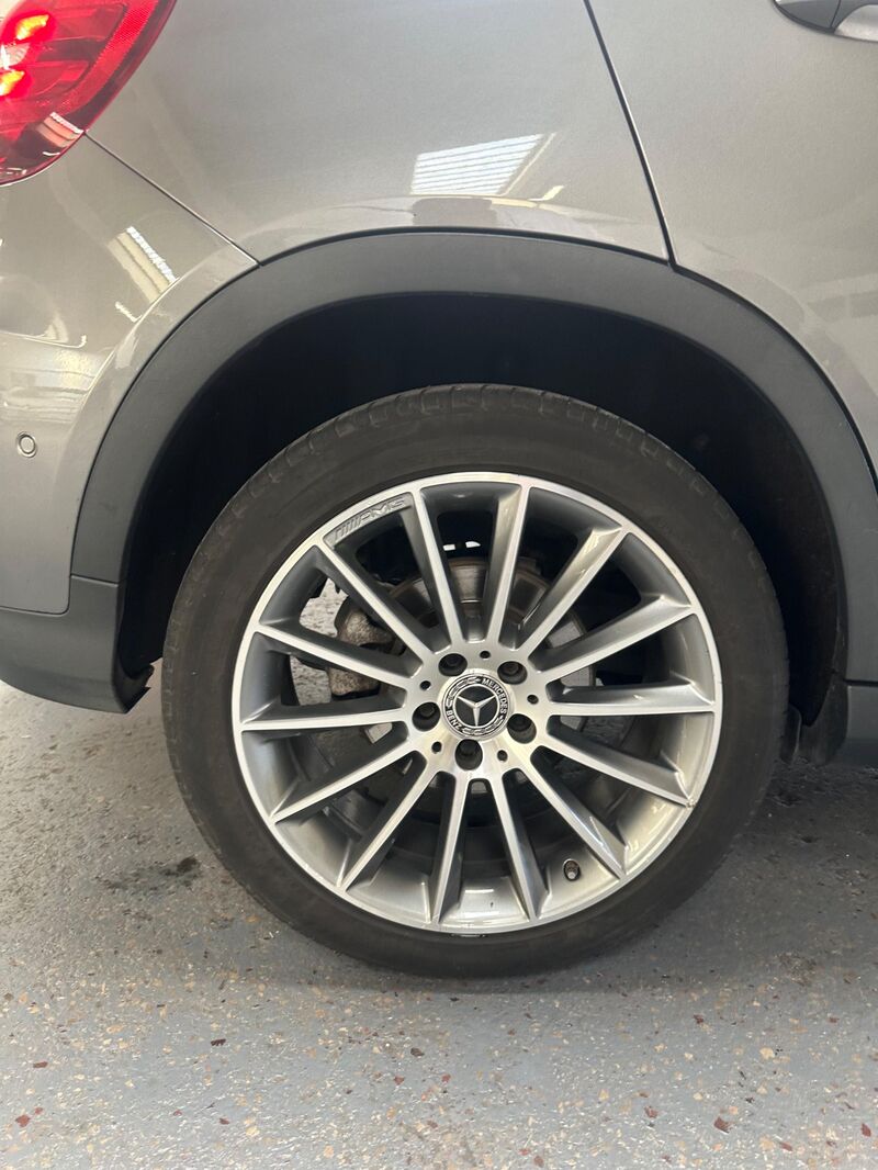 MERCEDES-BENZ GLA CLASS