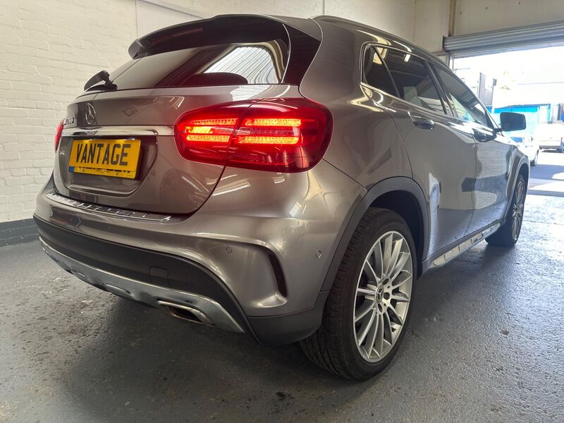 MERCEDES-BENZ GLA CLASS