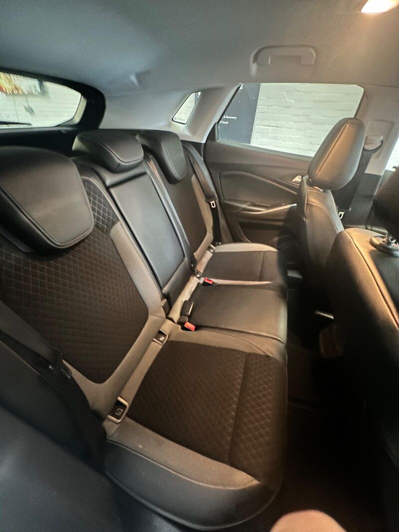 VAUXHALL GRANDLAND X