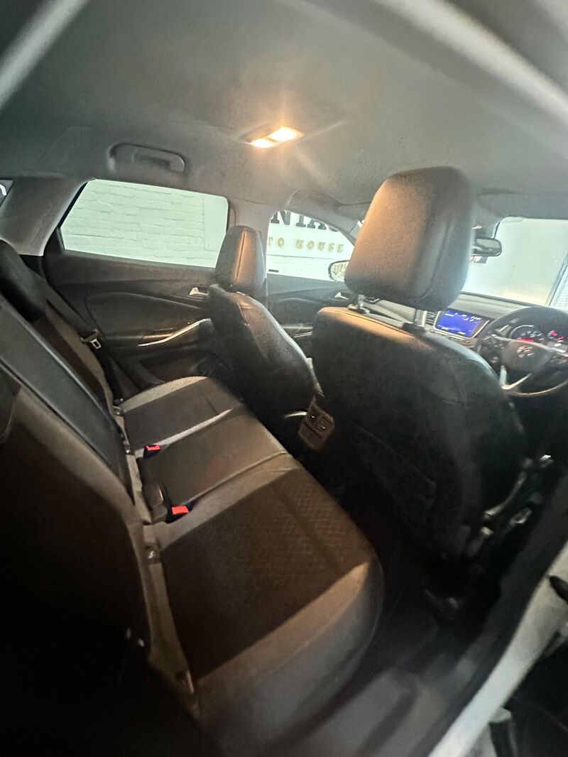 VAUXHALL GRANDLAND X