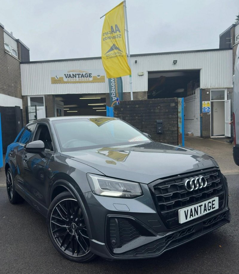 AUDI Q2