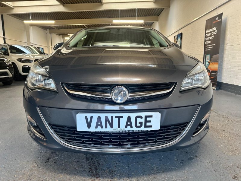 VAUXHALL ASTRA