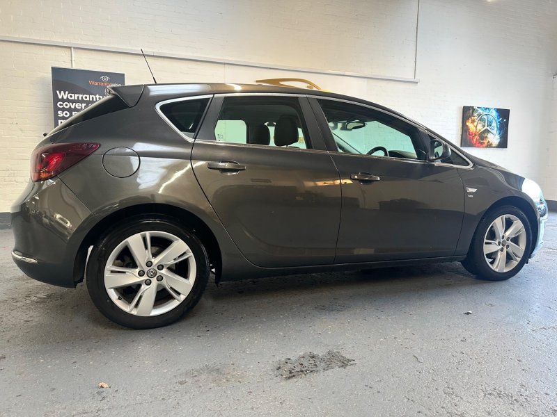 VAUXHALL ASTRA
