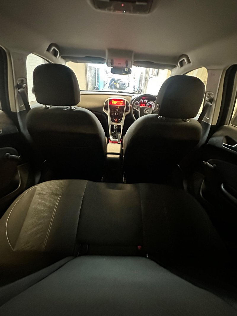 VAUXHALL ASTRA