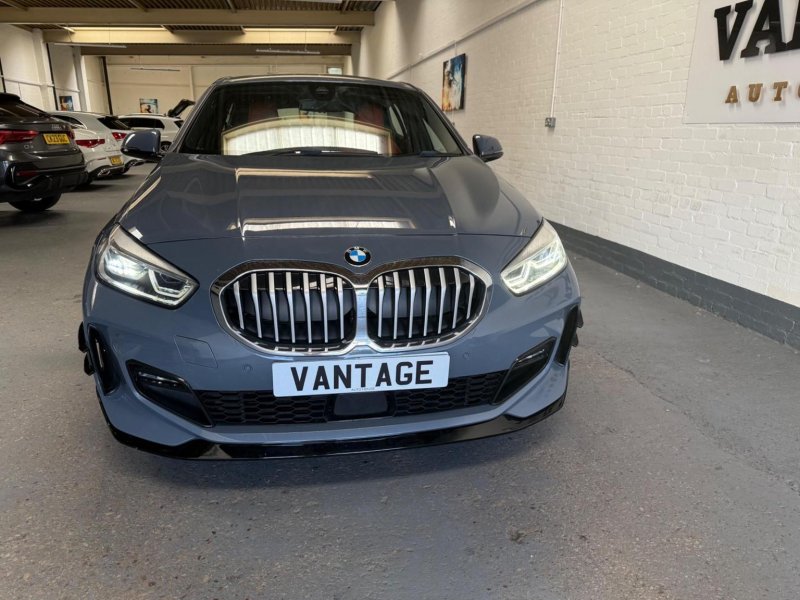 BMW 1 SERIES