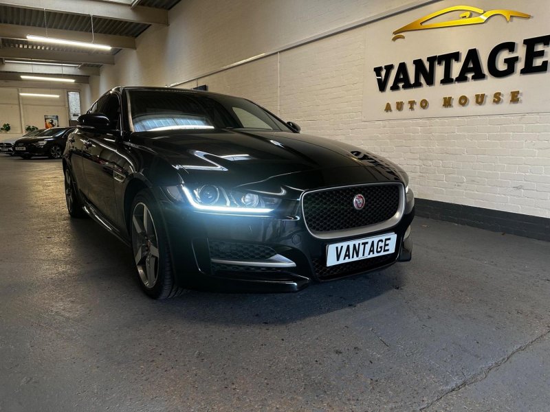 JAGUAR XE