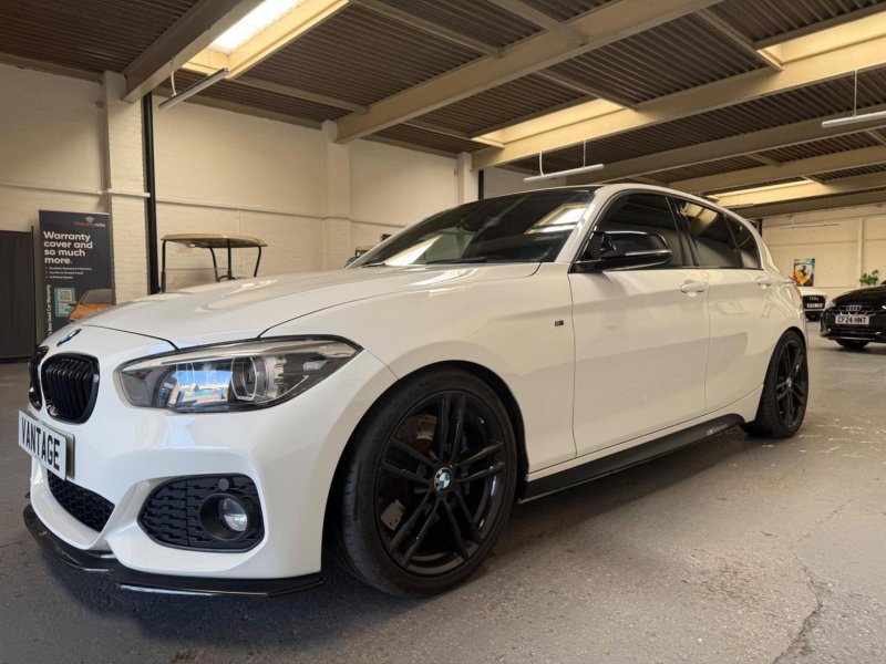 BMW 1 SERIES